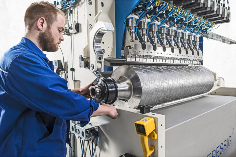 SAUERESSIG Engineering Wir suchen neue Mitarbeiter (m/w/d) SAUERESSIG Group